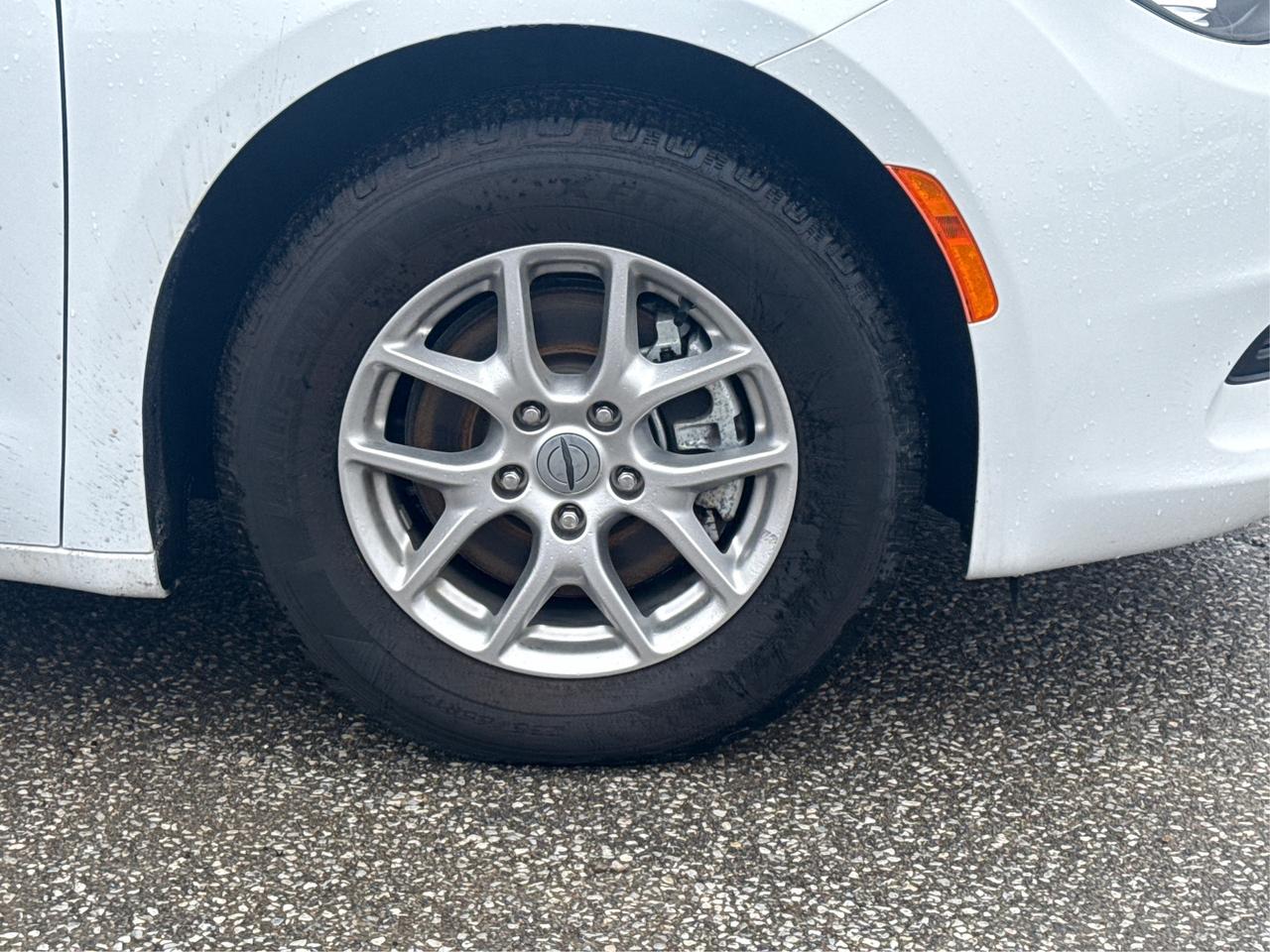 2024 Chrysler Grand Caravan 7 PASS HEATED SEATS LOADED WE FINANCE ALL CREDIT! Photo