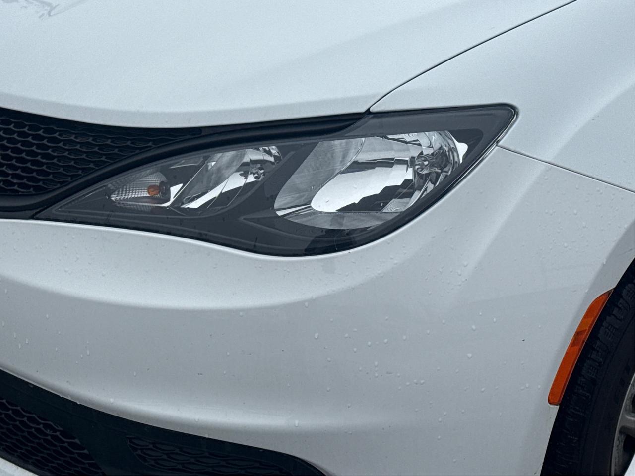 2024 Chrysler Grand Caravan 7 PASS HEATED SEATS LOADED WE FINANCE ALL CREDIT! Photo