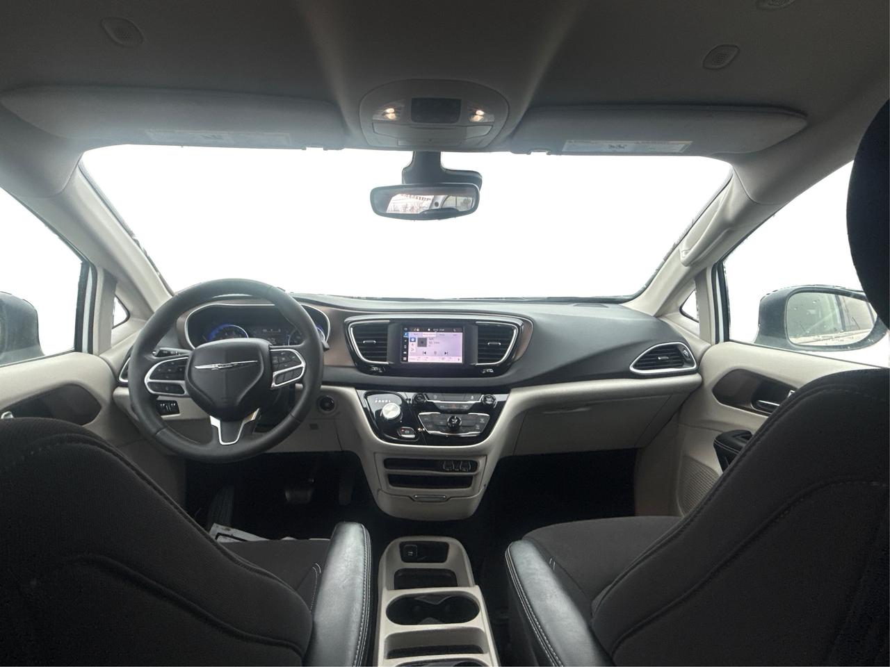 2024 Chrysler Grand Caravan 7 PASS HEATED SEATS LOADED WE FINANCE ALL CREDIT! Photo