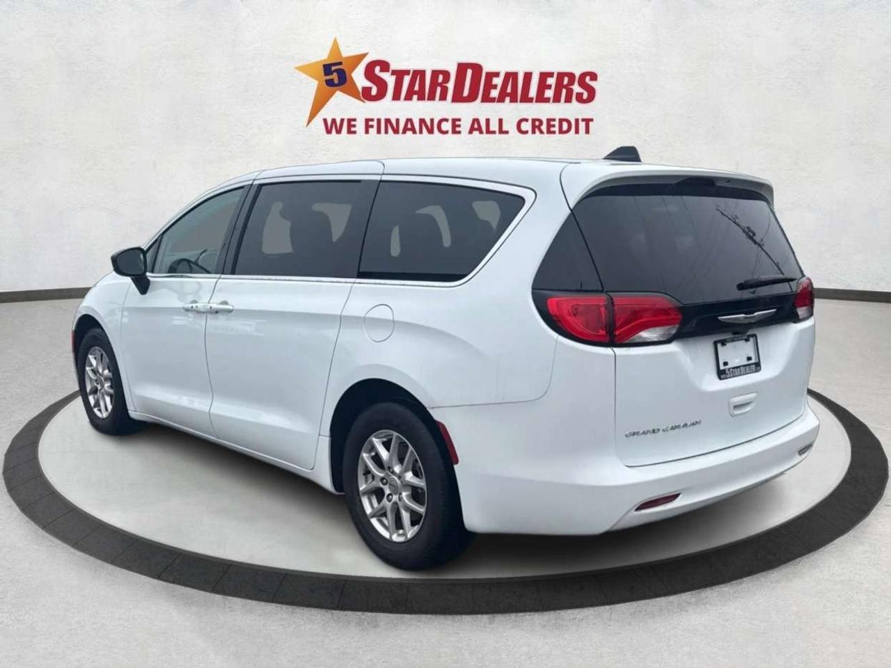 2024 Dodge Grand Caravan 7 PASS HEATED SEATS LOADED WE FINANCE ALL CREDIT! Photo