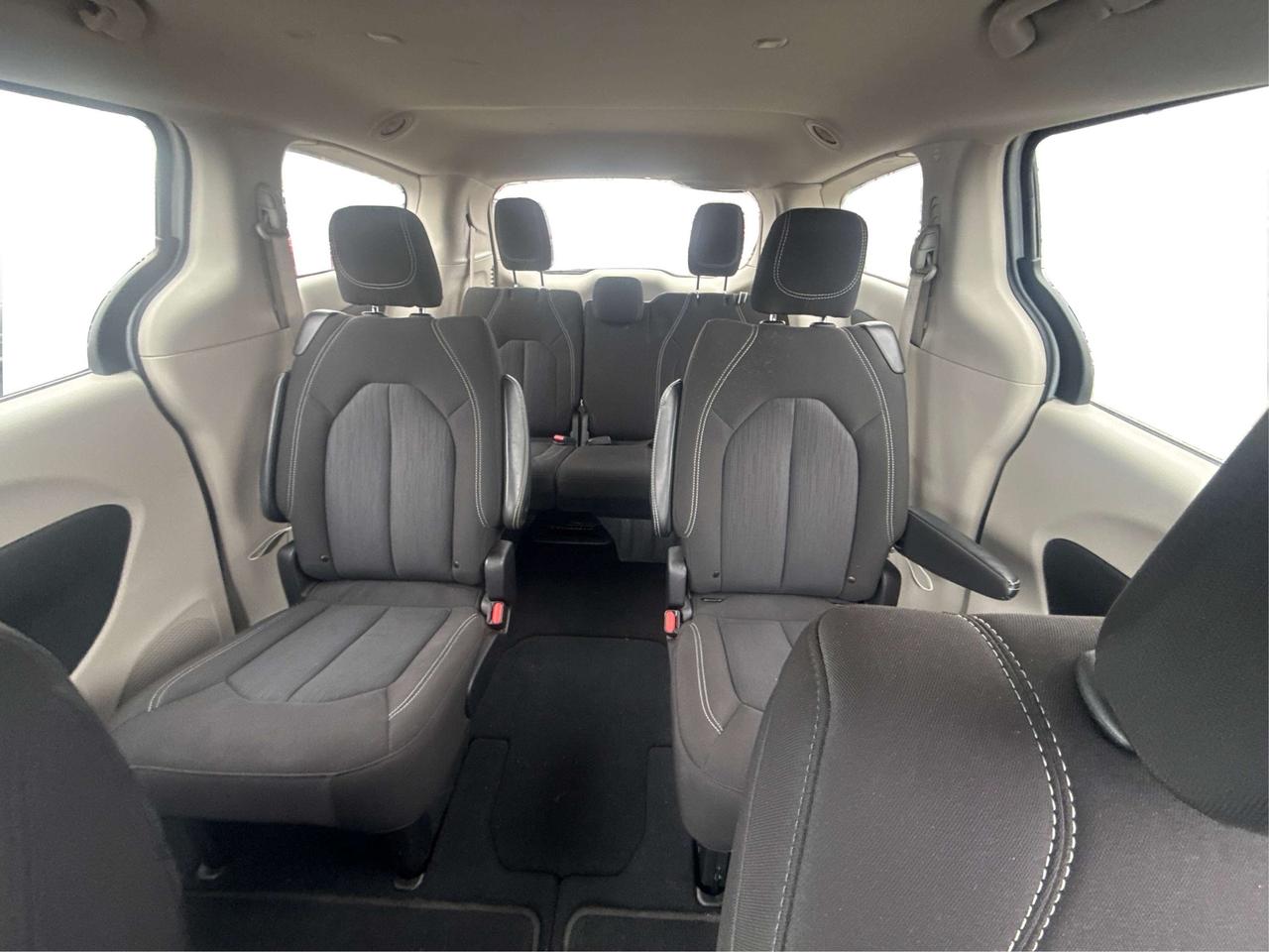 2024 Dodge Grand Caravan 7 PASS HEATED SEATS LOADED WE FINANCE ALL CREDIT! Photo