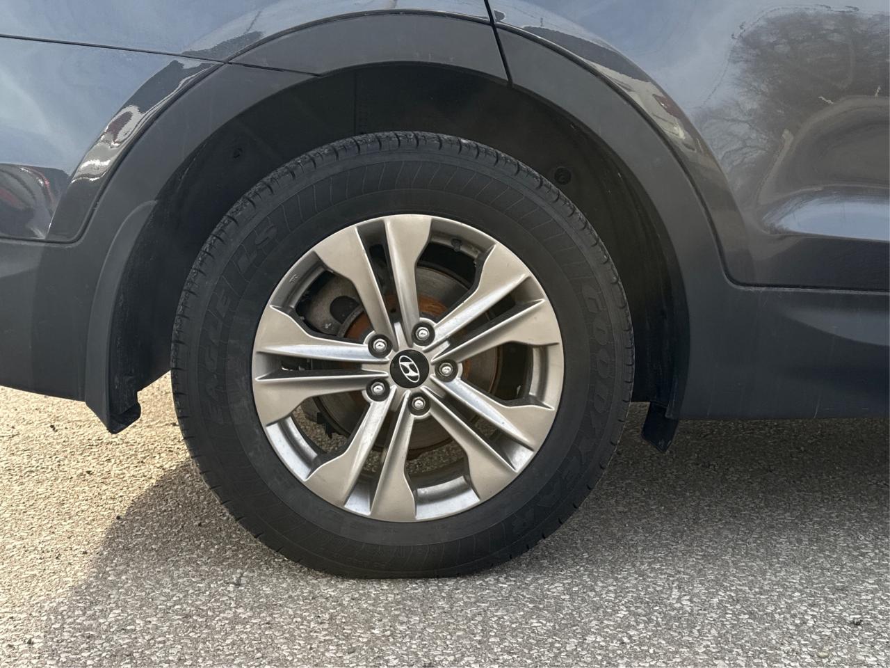 2016 Hyundai Santa Fe Sport AWD SPORT- PREMUM -2.4L  WE FINANCE ALL CREDIT Photo