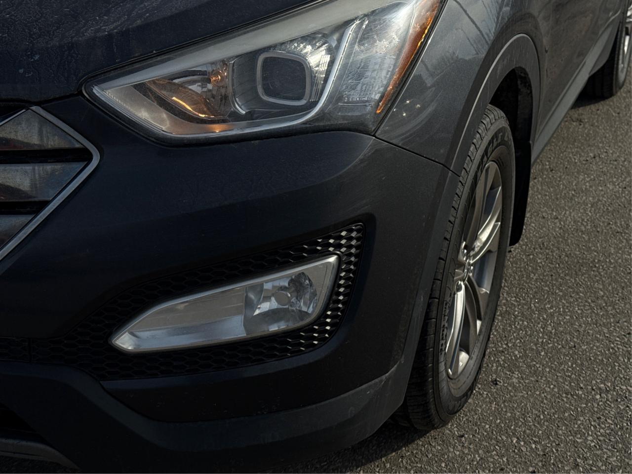 2016 Hyundai Santa Fe Sport AWD SPORT- PREMUM -2.4L  WE FINANCE ALL CREDIT Photo