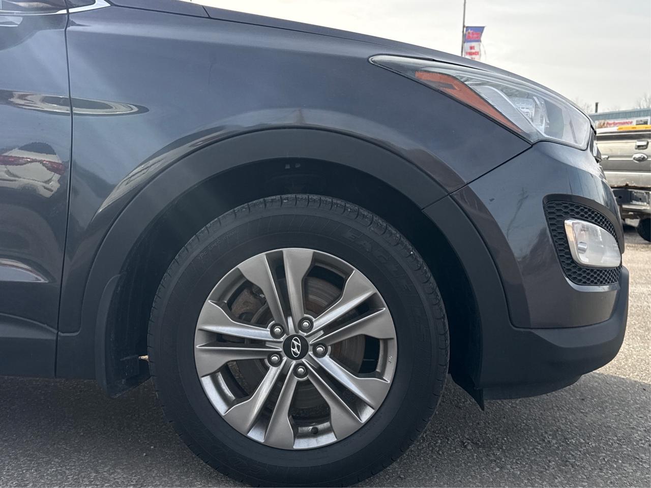 2016 Hyundai Santa Fe Sport AWD SPORT- PREMUM -2.4L  WE FINANCE ALL CREDIT Photo