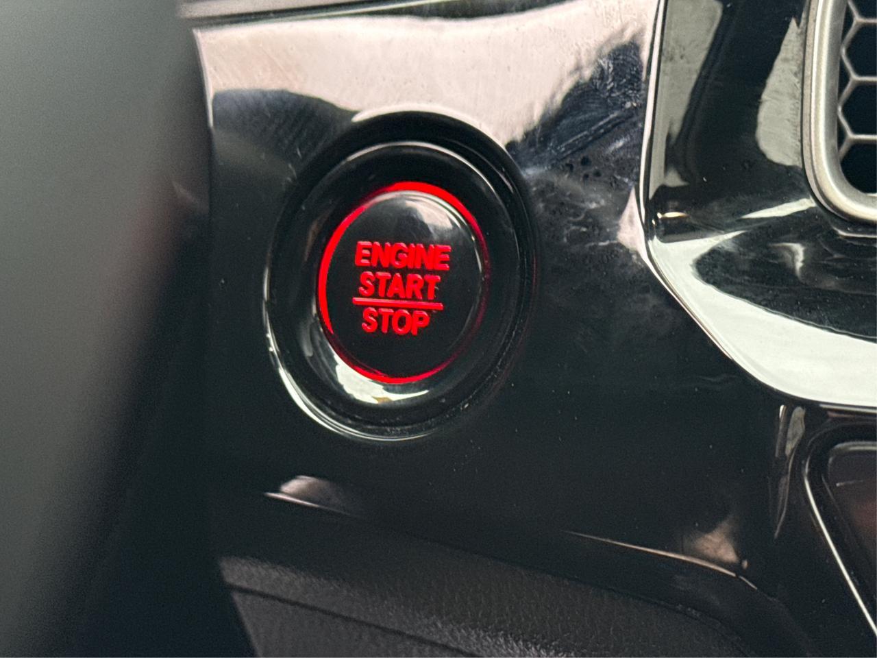 2023 Honda Civic Sedan NAV LEATHER SUNROOF LOADED! WE FINANCE ALL CREDIT Photo