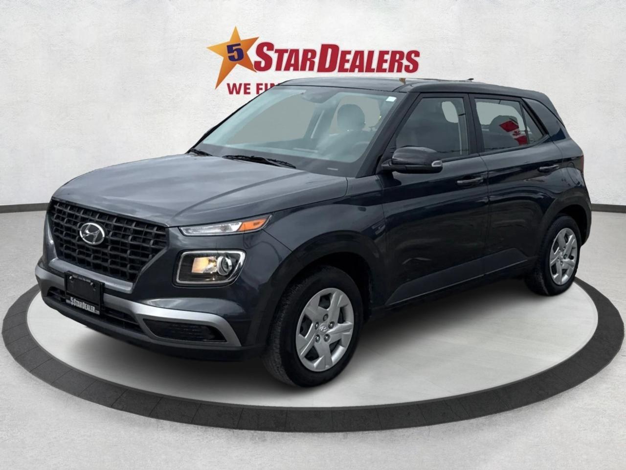 2022 Hyundai Venue CRUISE HEATED SEATS LOW KM WE FINANCE ALL CREDIT Photo