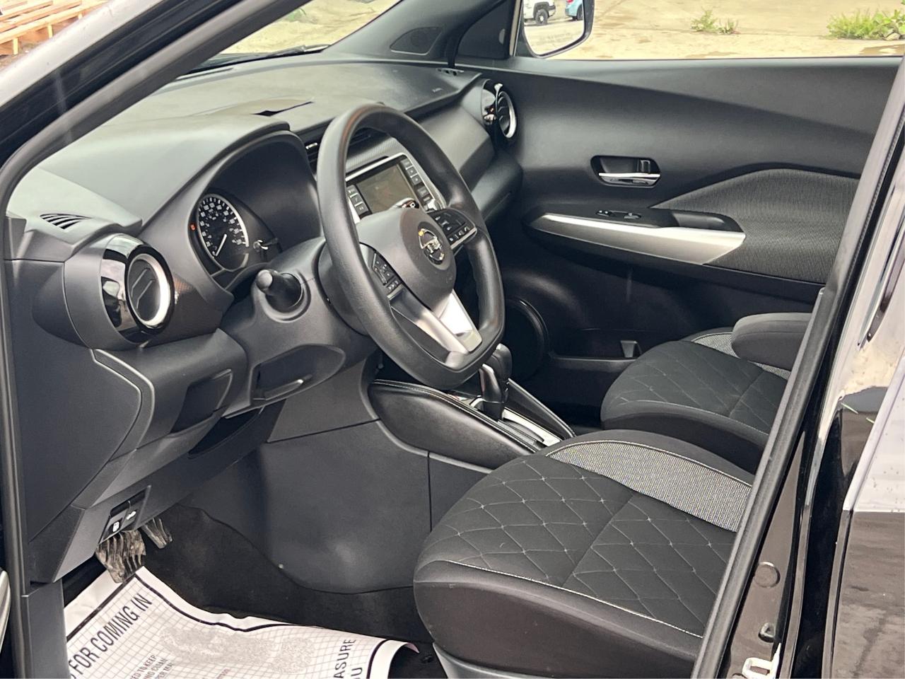 2020 Nissan Kicks SV NAV CRUSIE CONTROL LOW KM WE FINANCE ALL CREDIT Photo