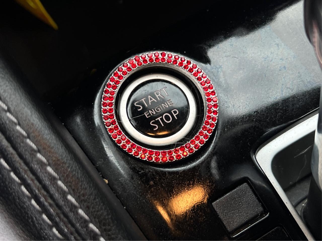 2020 Nissan Kicks SV NAV CRUSIE CONTROL LOW KM WE FINANCE ALL CREDIT Photo