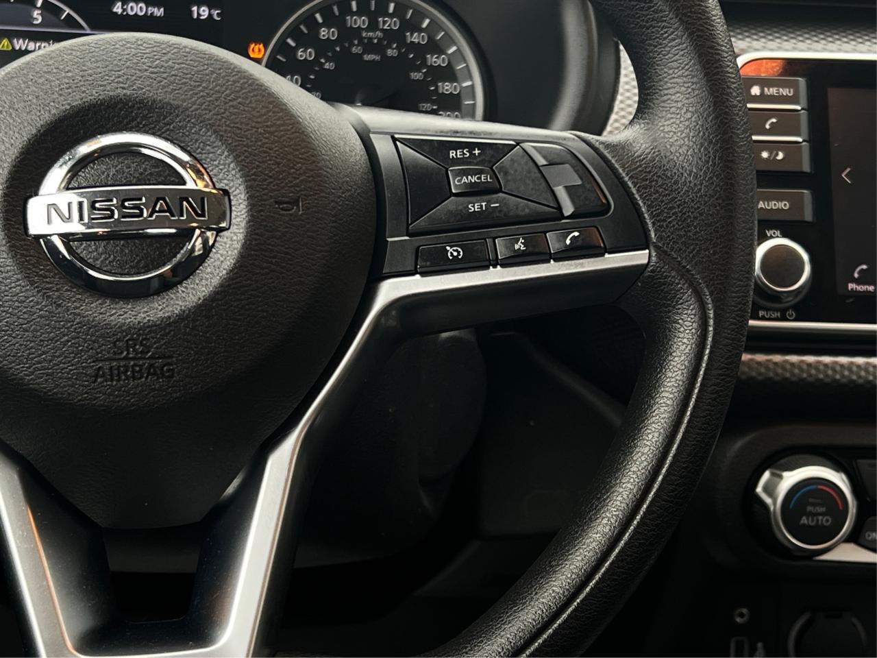 2020 Nissan Kicks SV NAV CRUSIE CONTROL LOW KM WE FINANCE ALL CREDIT Photo