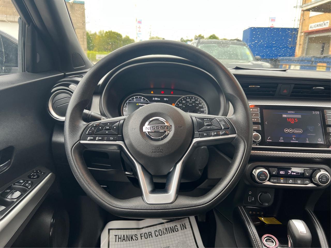 2020 Nissan Kicks SV NAV CRUSIE CONTROL LOW KM WE FINANCE ALL CREDIT Photo