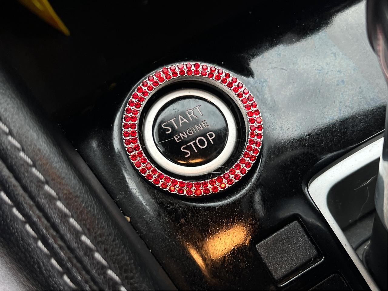 2020 Nissan Kicks SV NAV CRUSIE CONTROL LOW KM WE FINANCE ALL CREDIT Photo