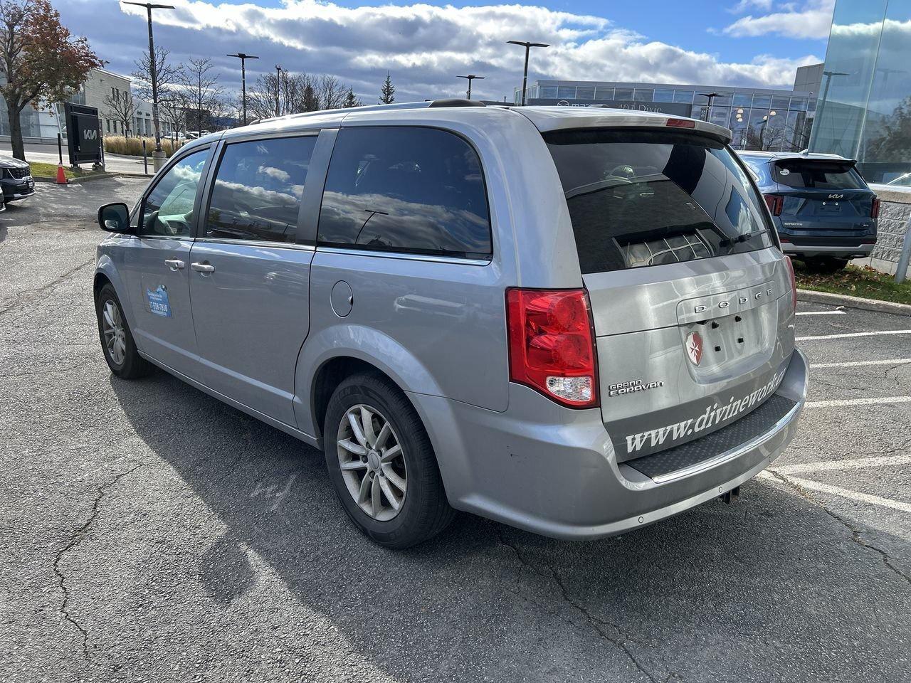 2020 Dodge Grand Caravan Premium Plus   Spacious, Versatile, Family-Ready N Photo