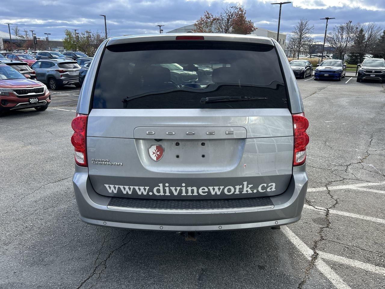 2020 Dodge Grand Caravan Premium Plus   Spacious, Versatile, Family-Ready N Photo