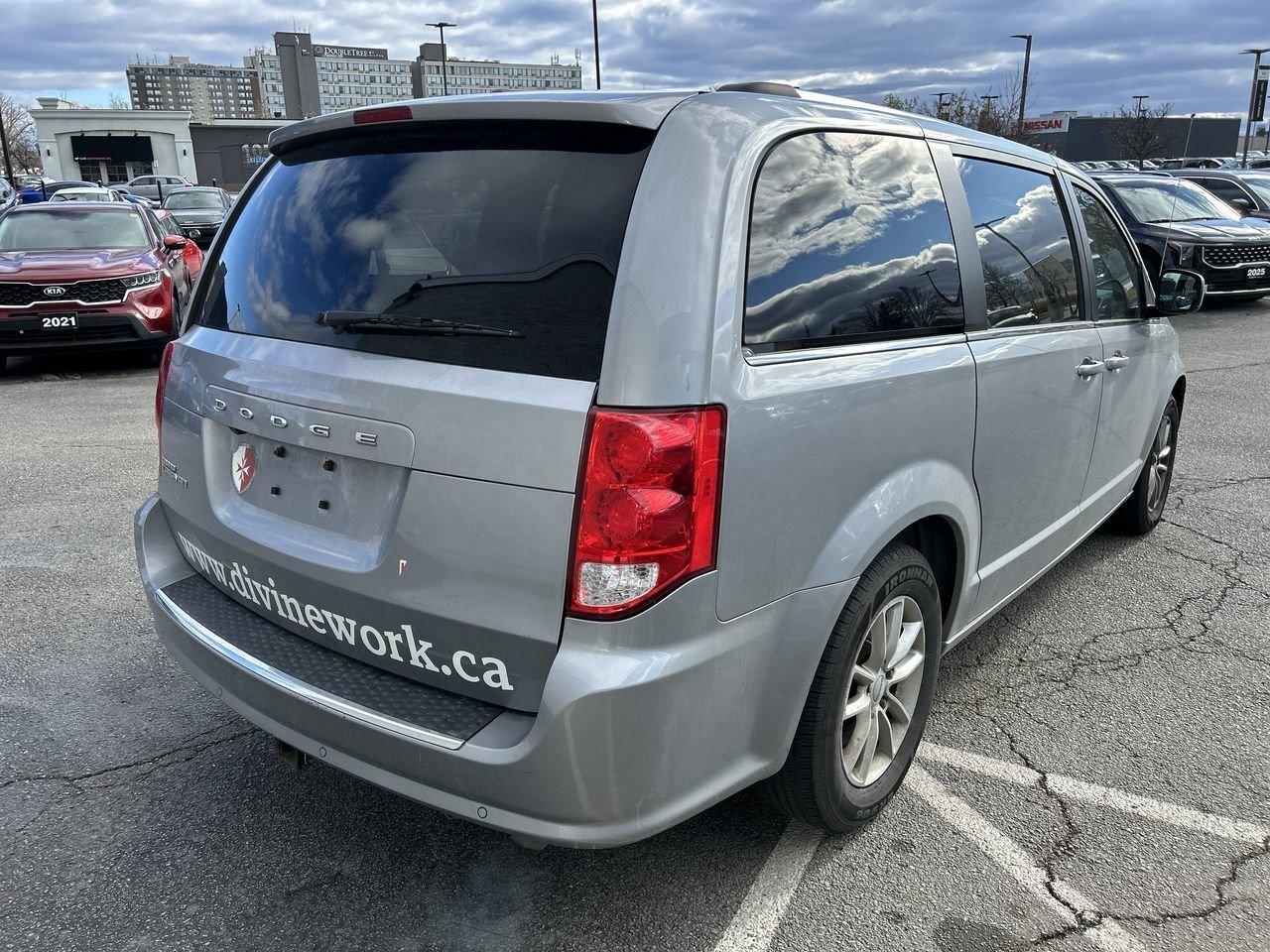 2020 Dodge Grand Caravan Premium Plus   Spacious, Versatile, Family-Ready N Photo