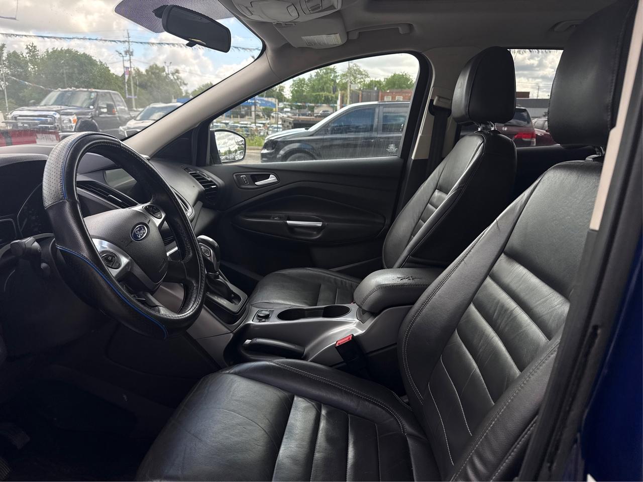 2016 Ford Escape 4WD CERTIFIED SEL LOADED WE FINANCE ALL CREDIT Photo