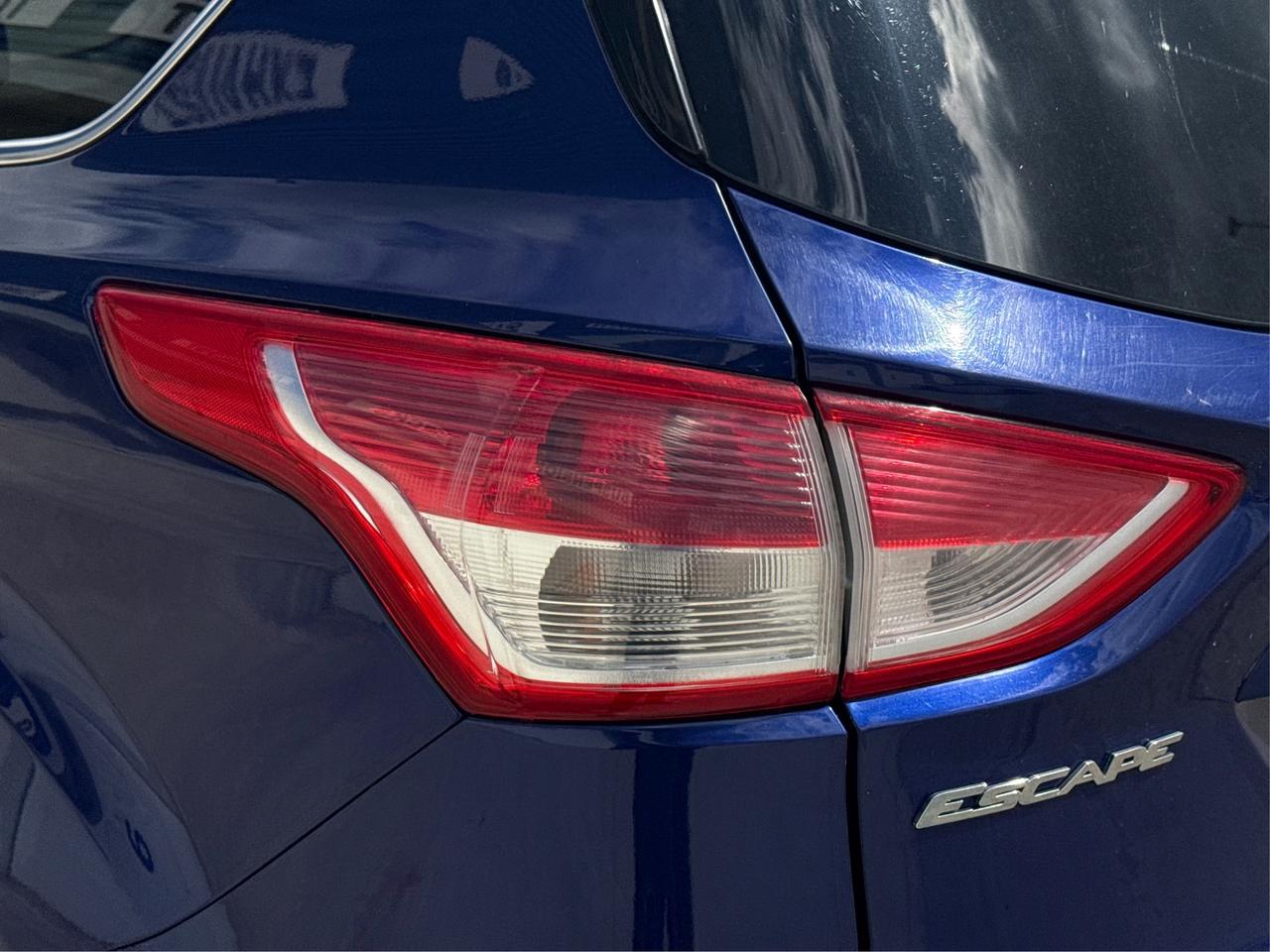 2016 Ford Escape 4WD CERTIFIED SEL LOADED WE FINANCE ALL CREDIT Photo
