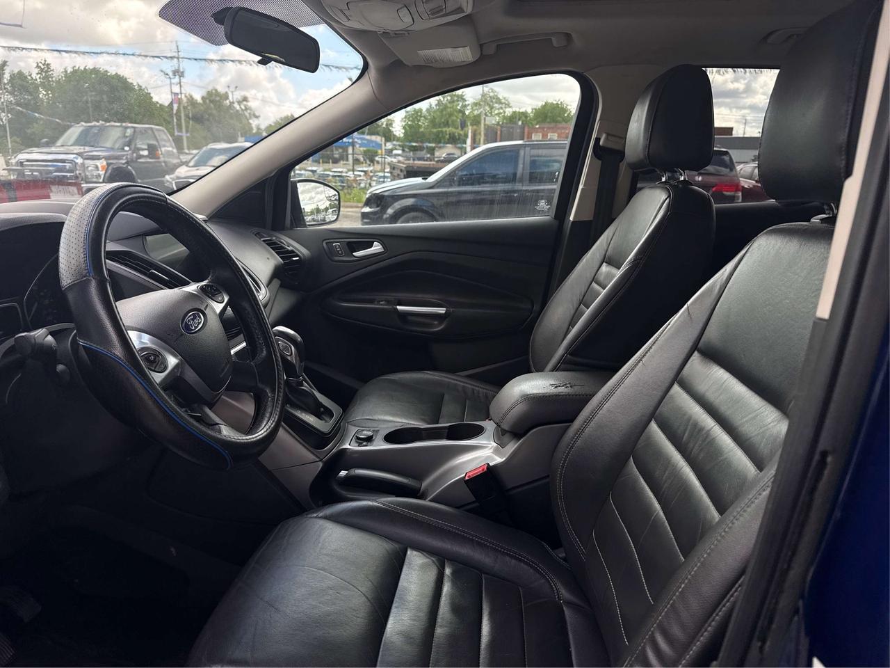2016 Ford Escape 4WD CERTIFIED SEL LOADED WE FINANCE ALL CREDIT Photo
