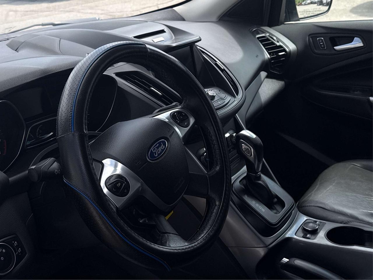 2016 Ford Escape 4WD CERTIFIED SEL LOADED WE FINANCE ALL CREDIT Photo