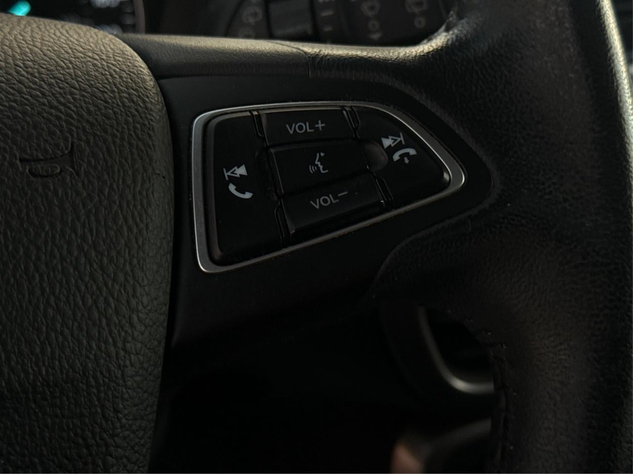 2020 Ford EcoSport NAV SUNROOF HEATED SEATS! WE FINANCE ALL CREDIT! Photo