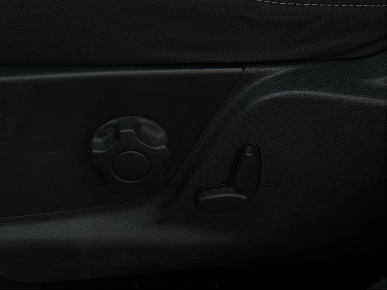 2020 Ford EcoSport NAV SUNROOF HEATED SEATS! WE FINANCE ALL CREDIT! Photo