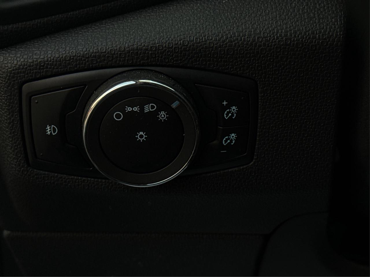 2020 Ford EcoSport NAV SUNROOF HEATED SEATS! WE FINANCE ALL CREDIT! Photo