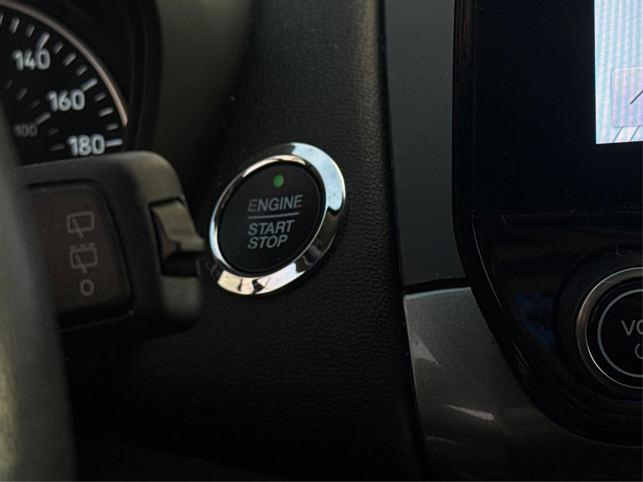 2020 Ford EcoSport NAV SUNROOF HEATED SEATS! WE FINANCE ALL CREDIT! Photo