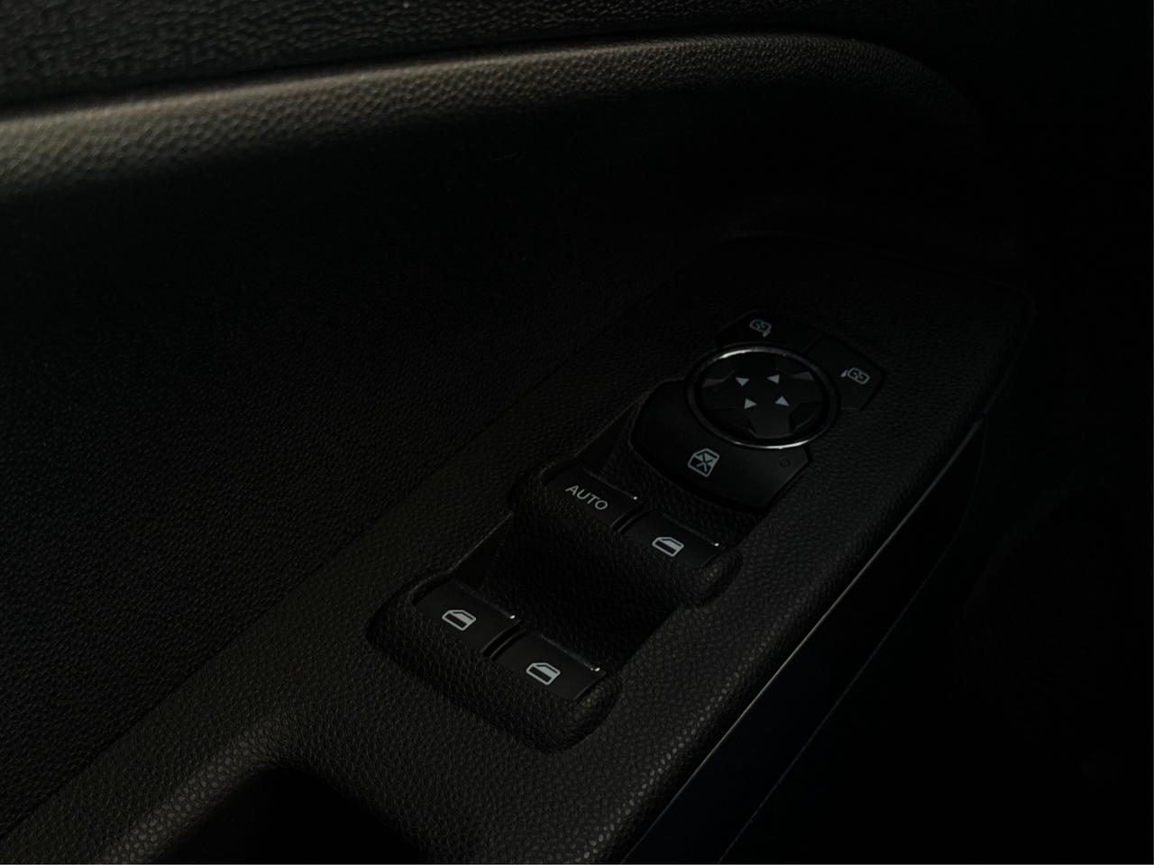 2020 Ford EcoSport NAV SUNROOF HEATED SEATS! WE FINANCE ALL CREDIT! Photo