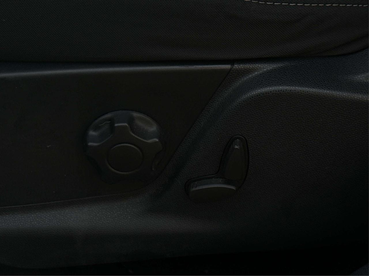2020 Ford EcoSport CERTIFIED MINT NAV SUNROOF  WE FINANCE ALL CREDIT Photo