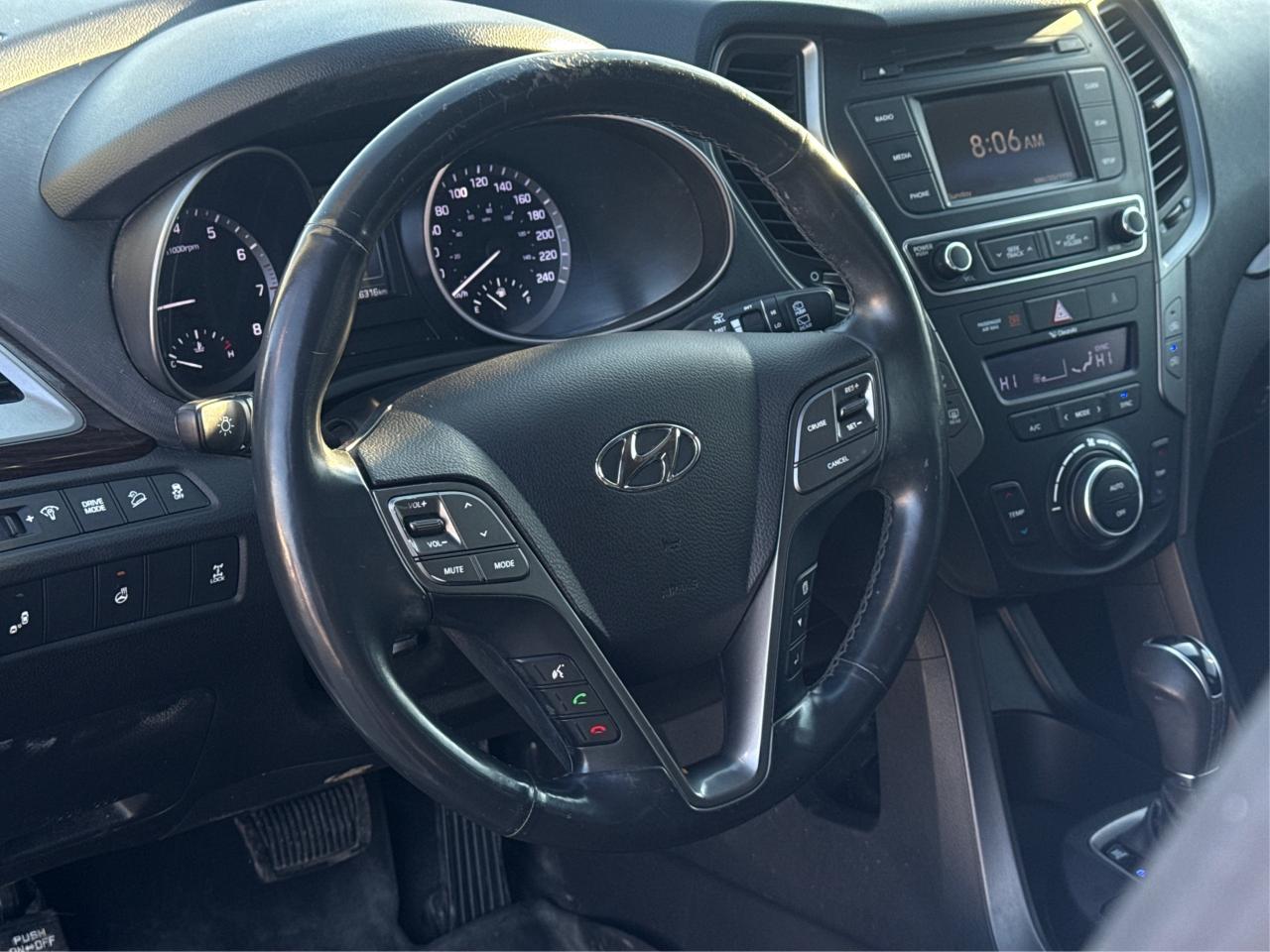 2018 Hyundai Santa Fe Sport AWD LEATHER HEATED SEATS WE FINANCE ALL CREDIT! Photo