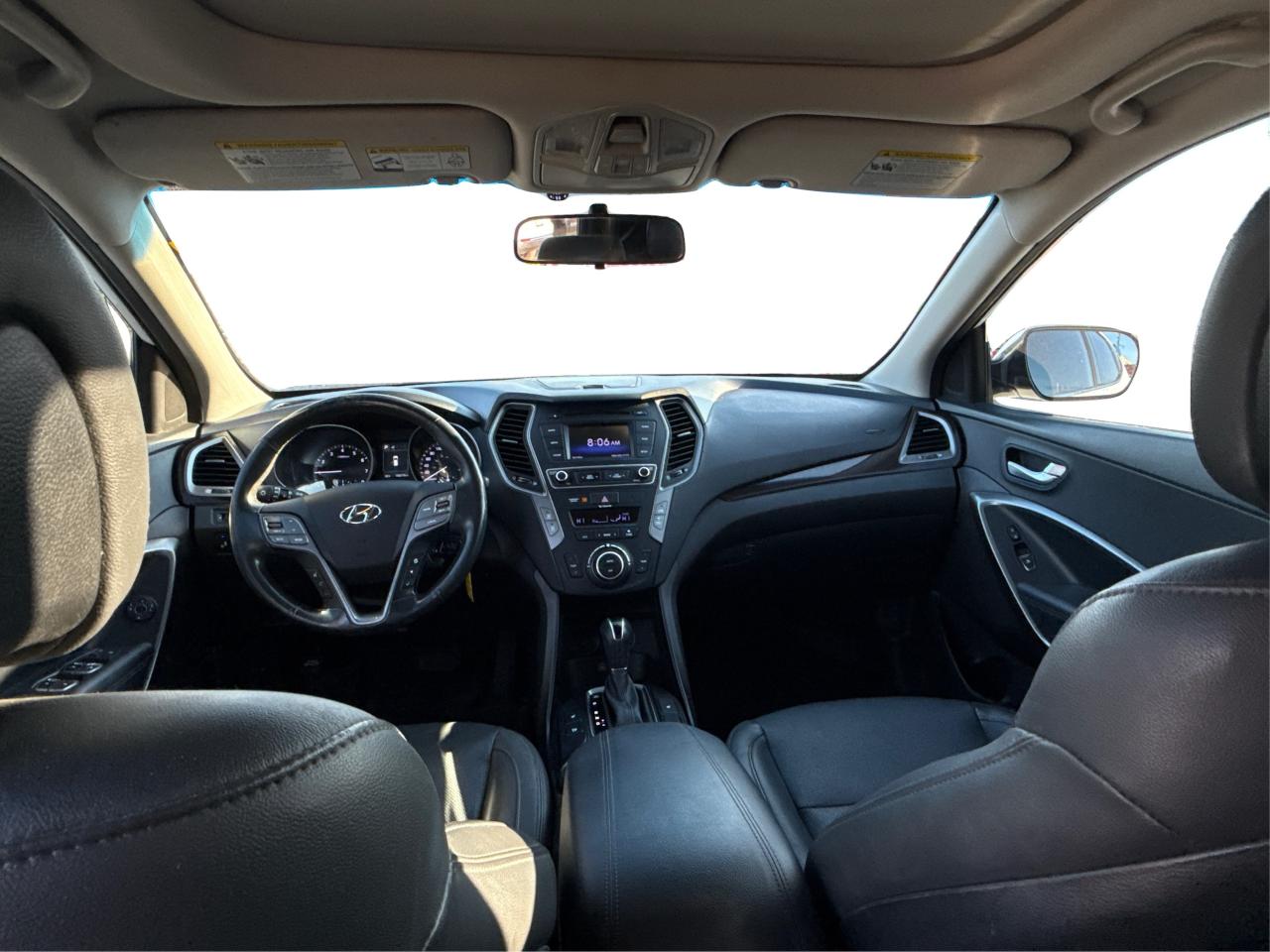 2018 Hyundai Santa Fe Sport AWD LEATHER HEATED SEATS WE FINANCE ALL CREDIT! Photo