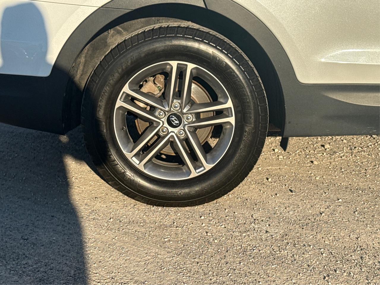 2018 Hyundai Santa Fe Sport AWD CERTIFIED LEATHER MINT WE FINANCE ALL CREDIT Photo