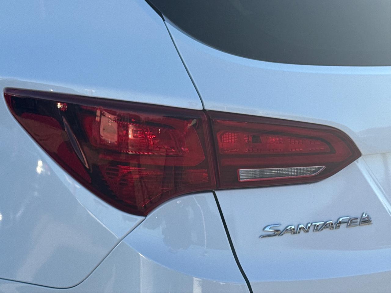 2018 Hyundai Santa Fe Sport AWD CERTIFIED LEATHER MINT WE FINANCE ALL CREDIT Photo