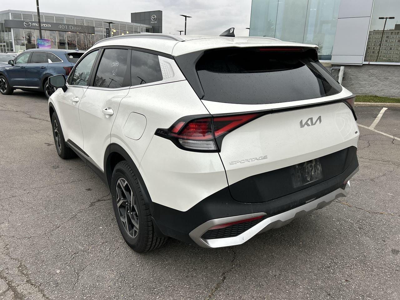 2024 Kia Sportage LX AWD   Adventure-Ready, Style-Approved! NO ACCID Photo