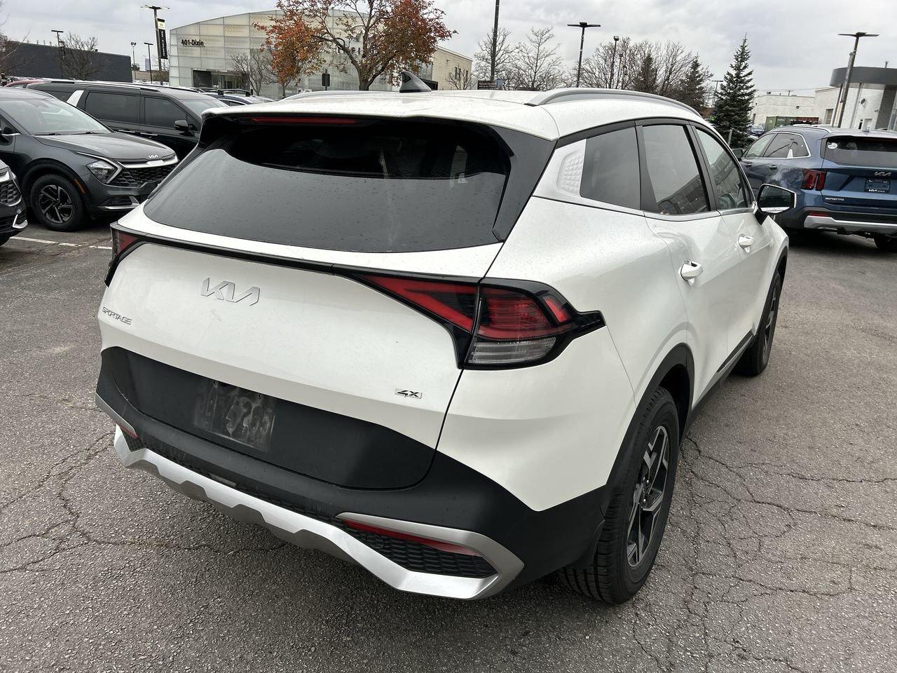 2024 Kia Sportage LX AWD   Adventure-Ready, Style-Approved! NO ACCID Photo