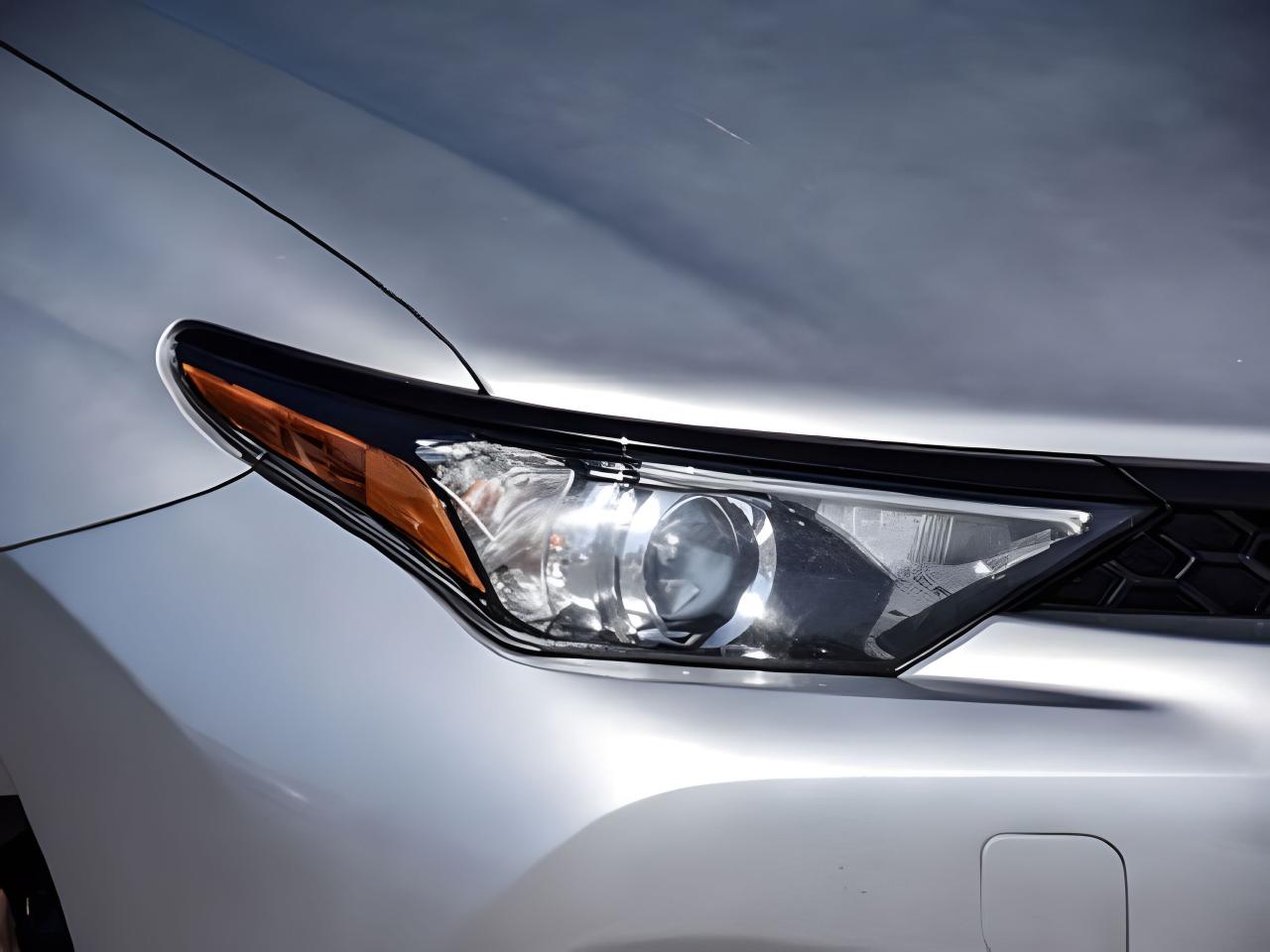 2018 Toyota Corolla iM Manual EXCELLENT CONDITION WE FINANCE ALL CREDIT Photo