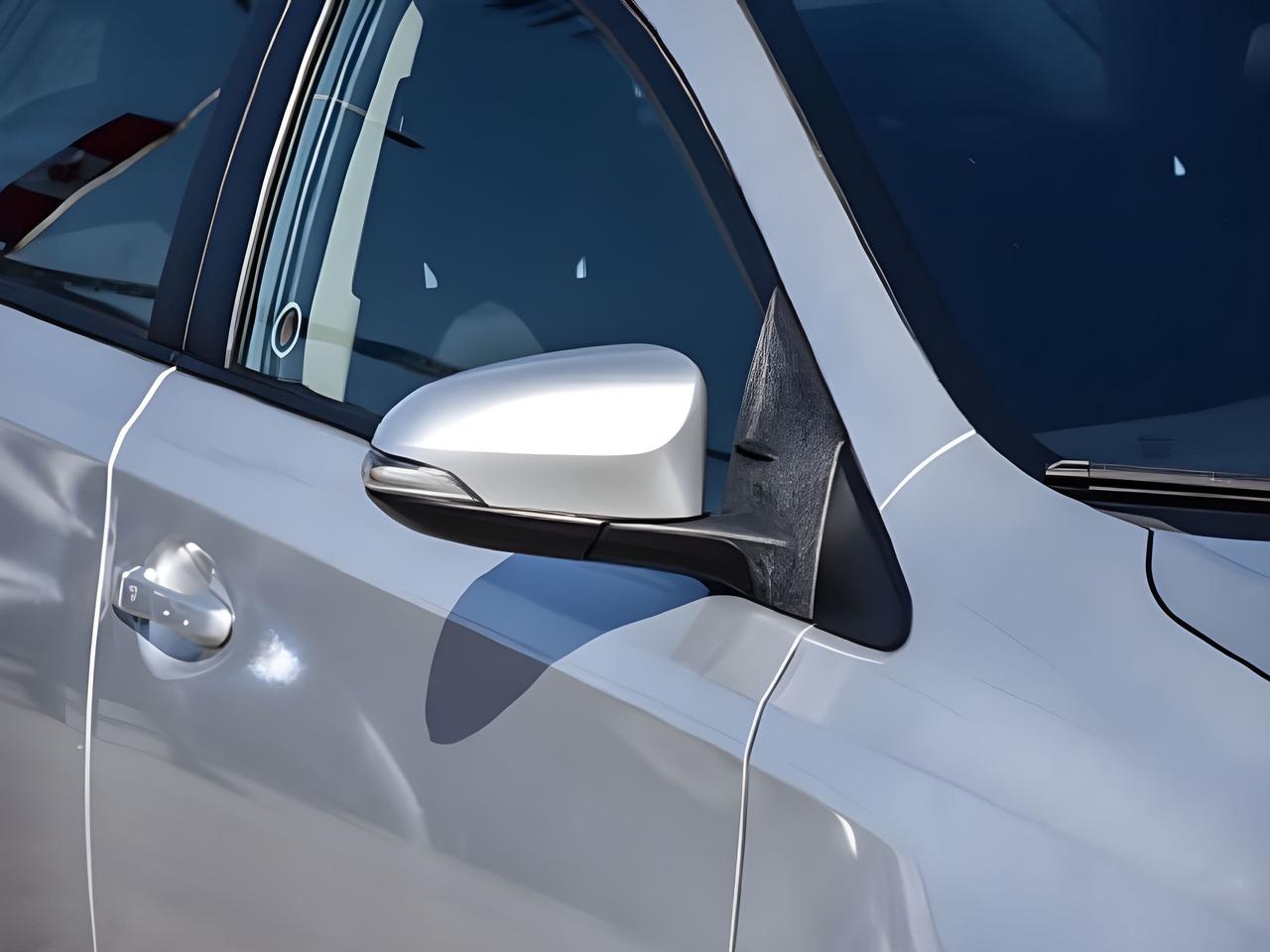 2018 Toyota Corolla iM Manual EXCELLENT CONDITION WE FINANCE ALL CREDIT Photo