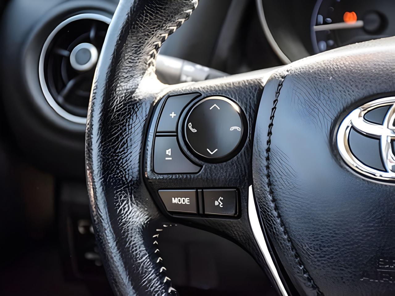 2018 Toyota Corolla iM Manual EXCELLENT CONDITION WE FINANCE ALL CREDIT Photo