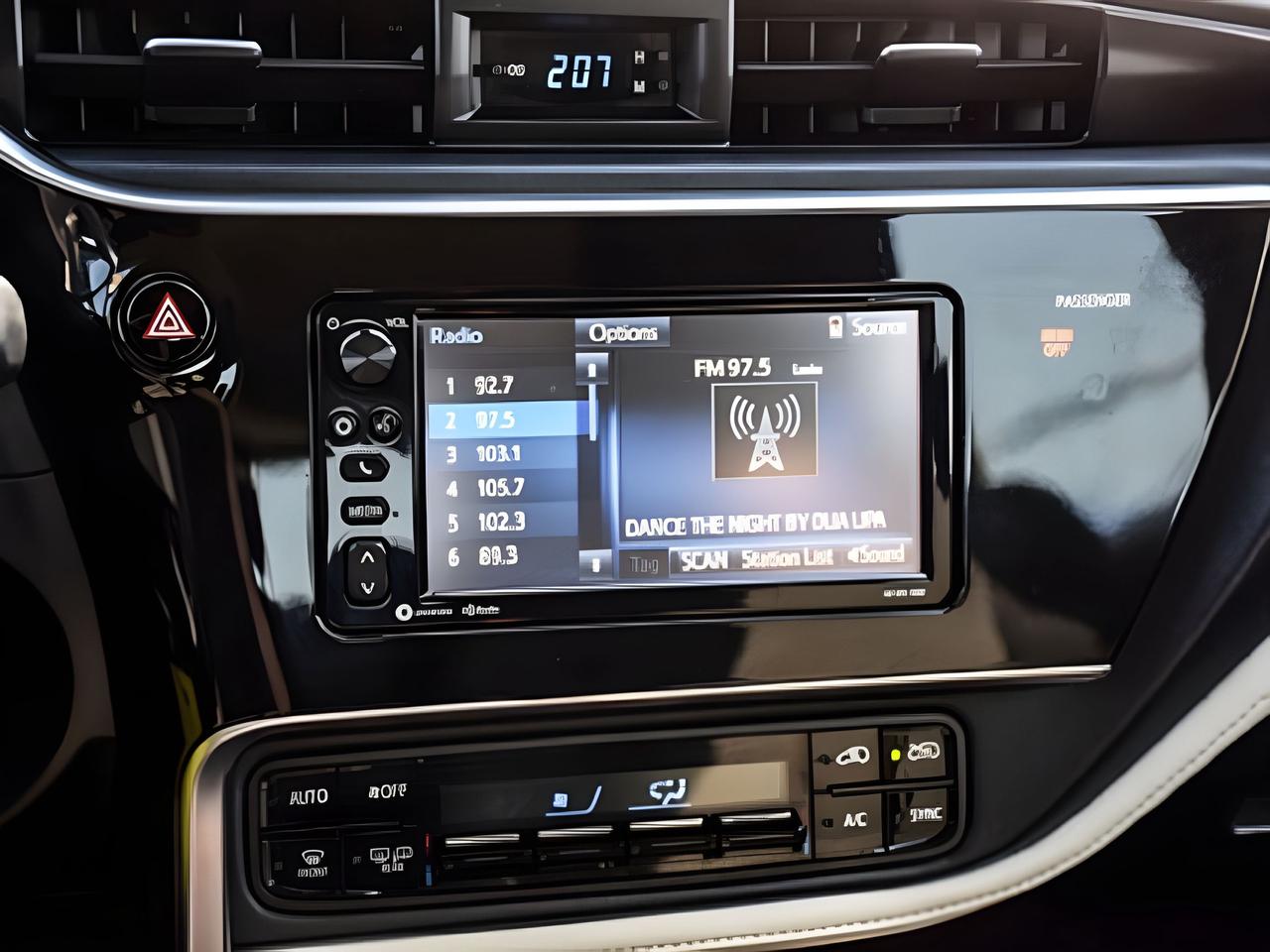 2018 Toyota Corolla iM Manual EXCELLENT CONDITION WE FINANCE ALL CREDIT Photo