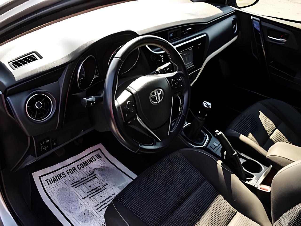 2018 Toyota Corolla iM Manual EXCELLENT CONDITION WE FINANCE ALL CREDIT Photo