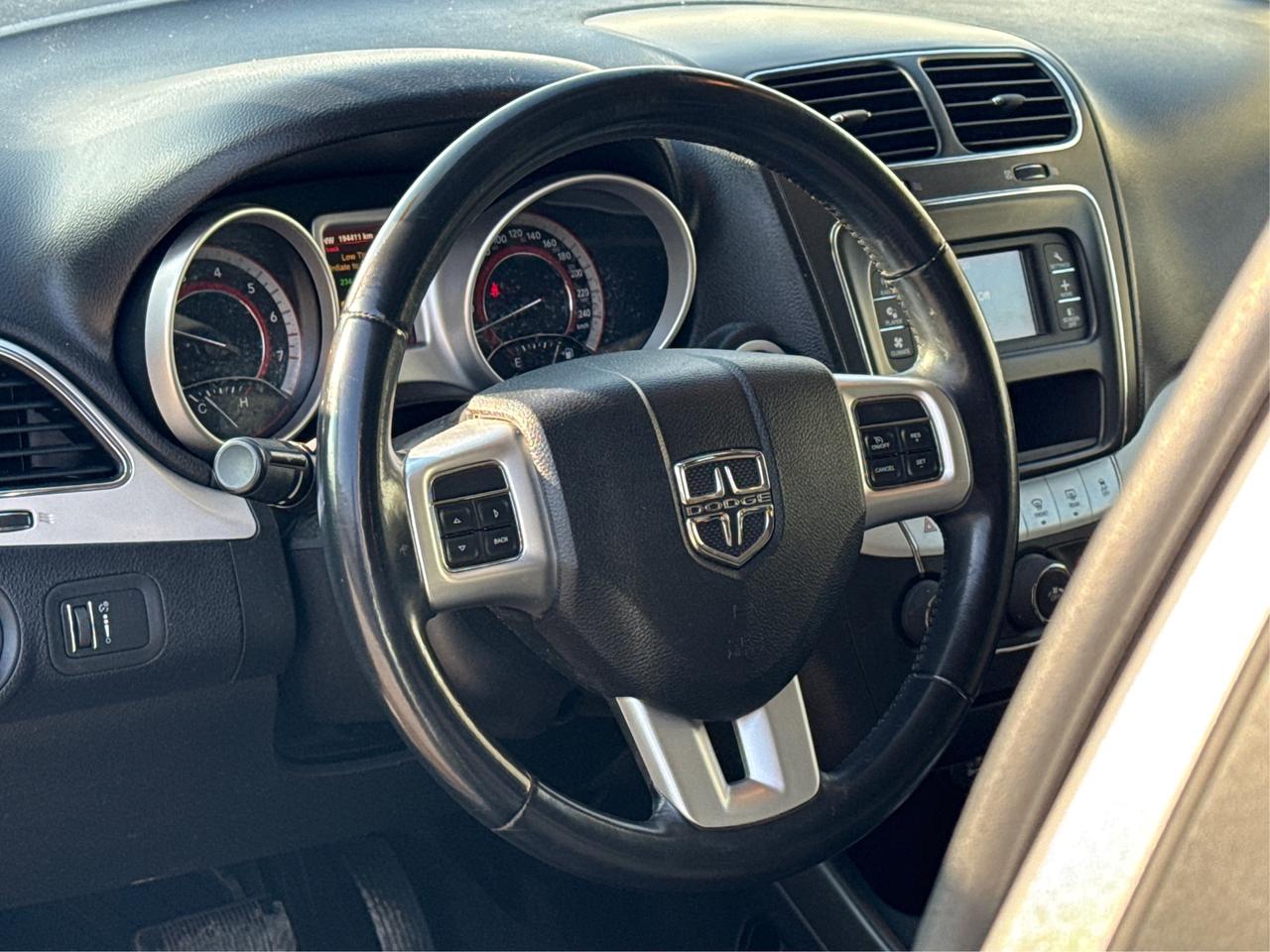 2015 Dodge Journey SXT 7 PASS HEATED SEATS LOADED WE FINANCE ALL! Photo