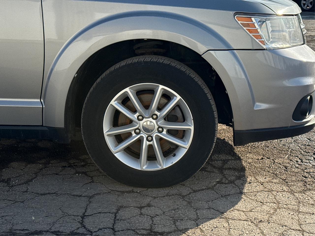 2015 Dodge Journey SXT 7 PASS HEATED SEATS LOADED WE FINANCE ALL! Photo