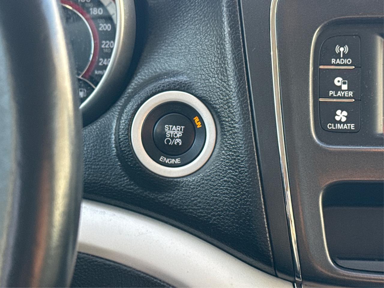 2015 Dodge Journey SXT 7 PASS HEATED SEATS LOADED WE FINANCE ALL! Photo