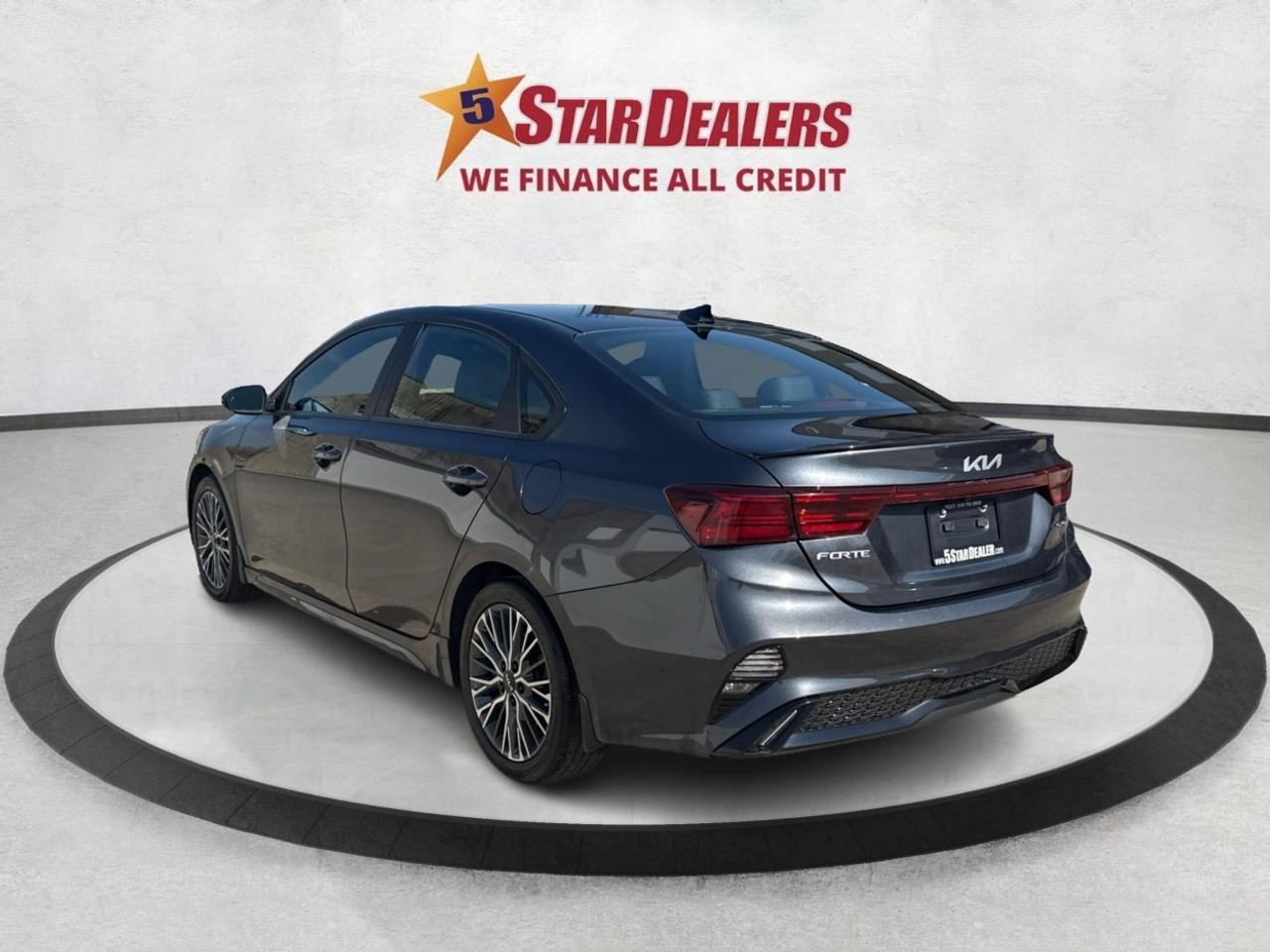 2023 Kia Forte GT 1 OWNER LEATHER ROOF  WE FINANCE ALL CREDIT Photo4