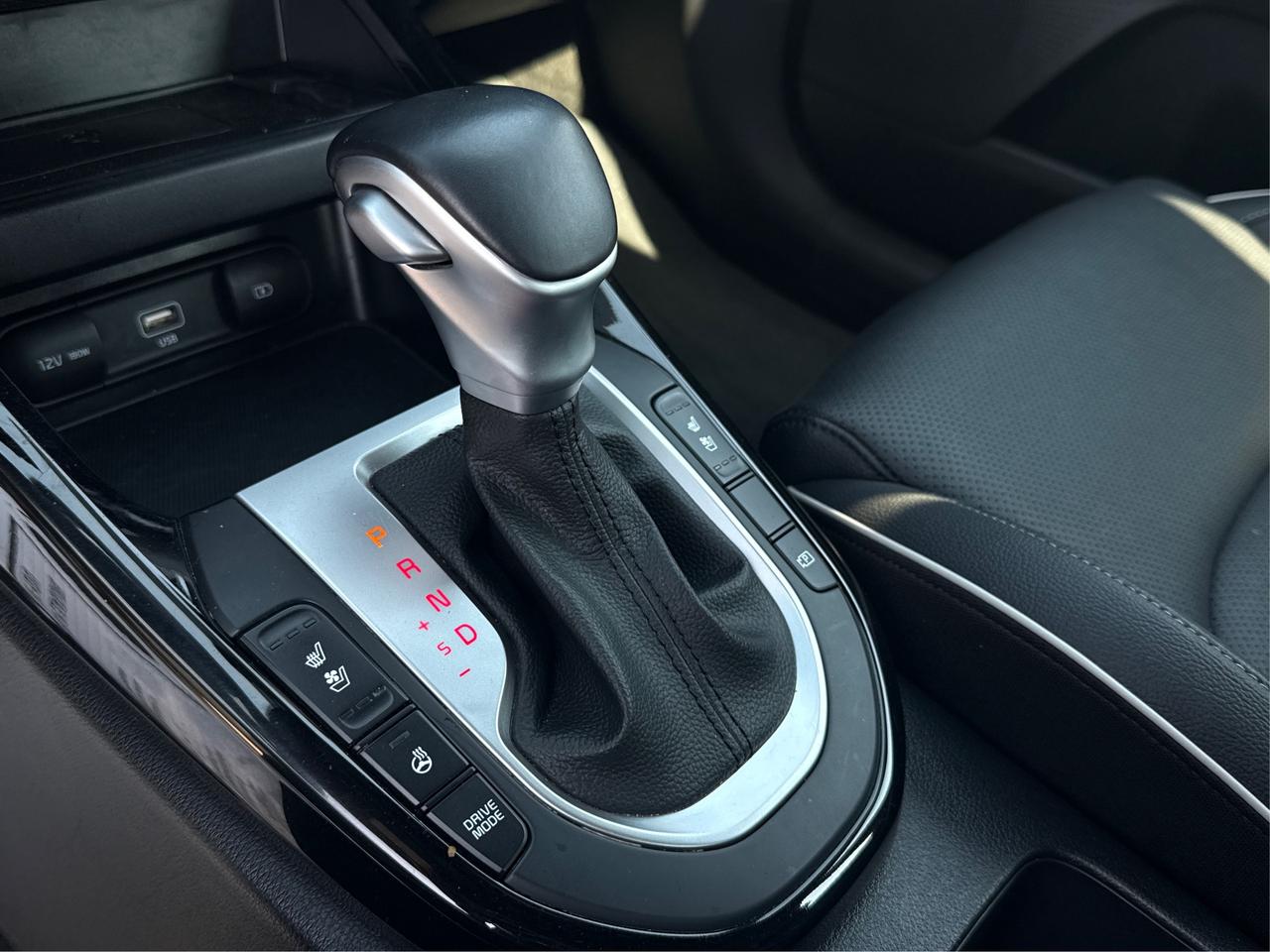 2023 Kia Forte GT 1 OWNER LEATHER ROOF  WE FINANCE ALL CREDIT Photo