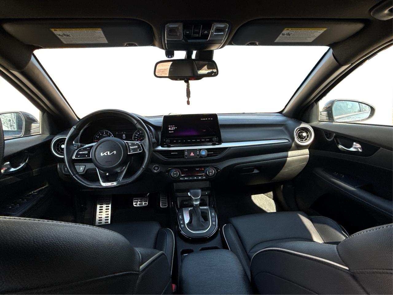 2023 Kia Forte GT 1 OWNER LEATHER ROOF  WE FINANCE ALL CREDIT Photo