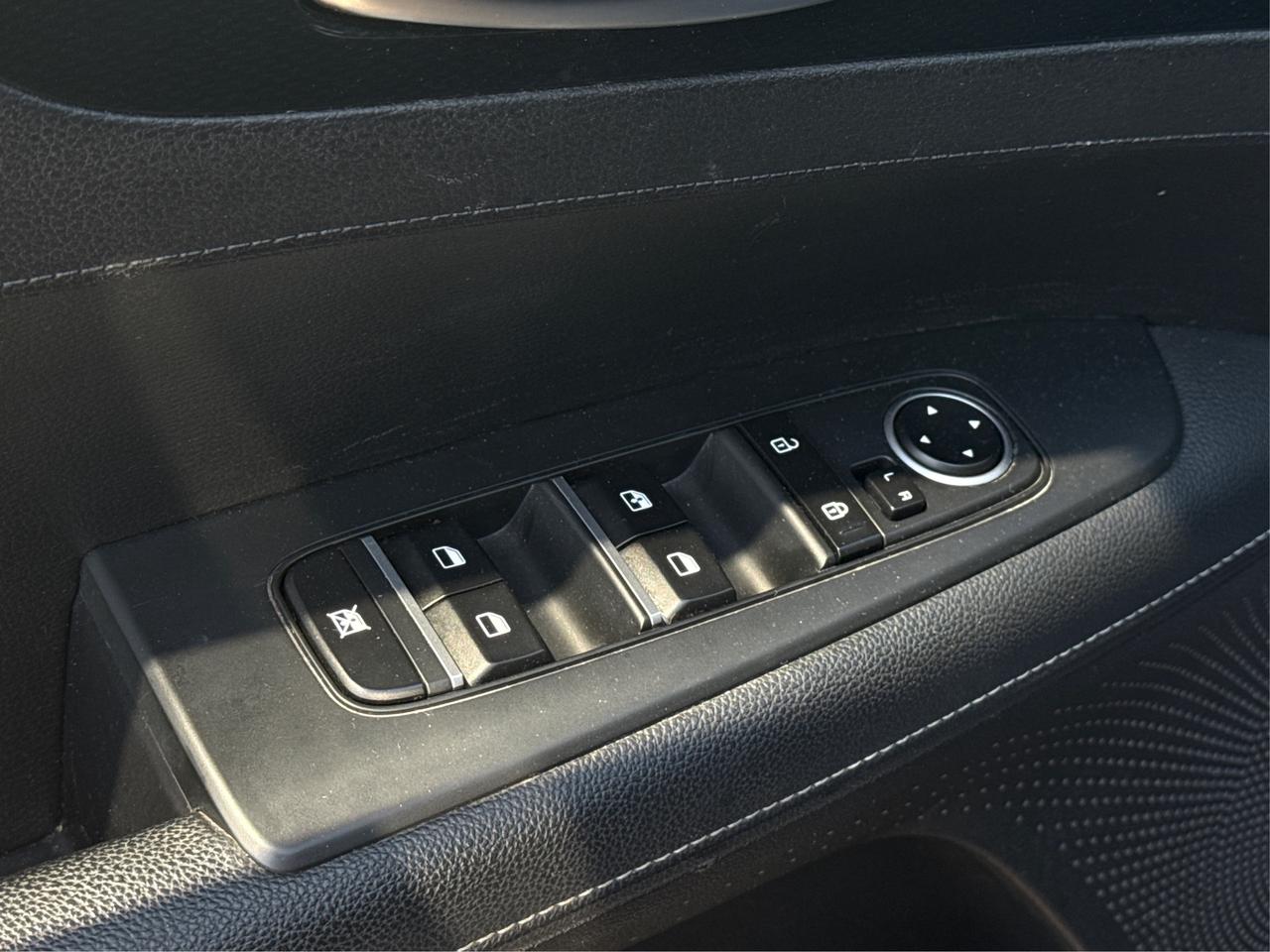 2023 Kia Forte GT 1 OWNER LEATHER ROOF  WE FINANCE ALL CREDIT Photo