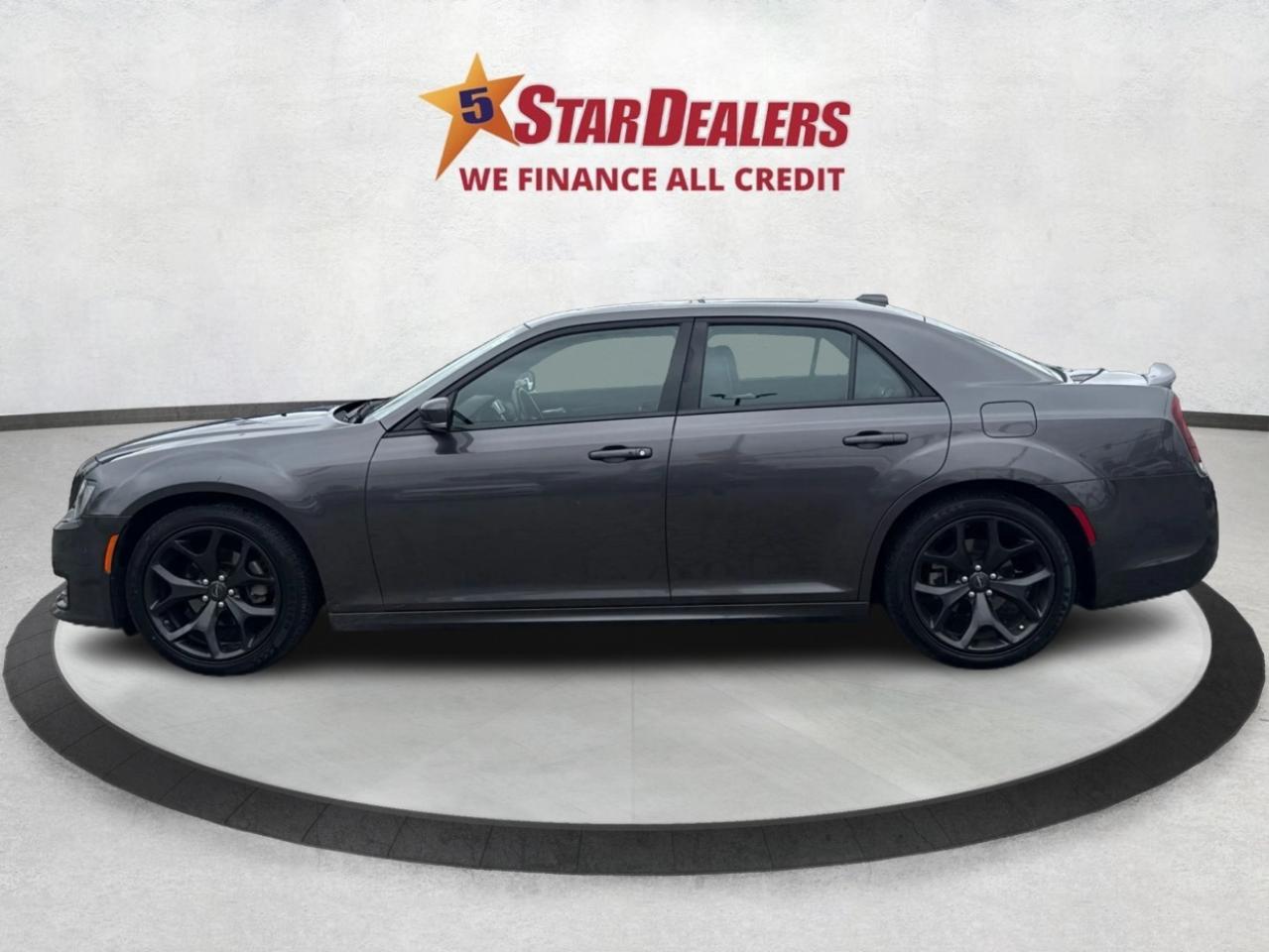 2022 Chrysler 300 LEATHER SUNROOF H-SEATS! WE FINANCE ALL CREDIT! Photo