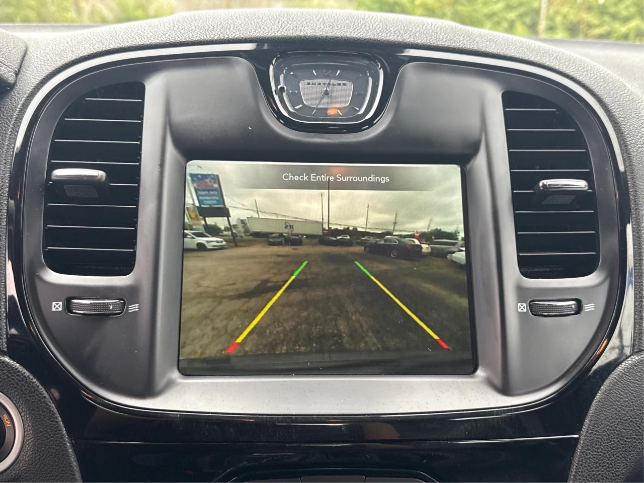 2022 Chrysler 300 LEATHER SUNROOF H-SEATS! WE FINANCE ALL CREDIT! Photo