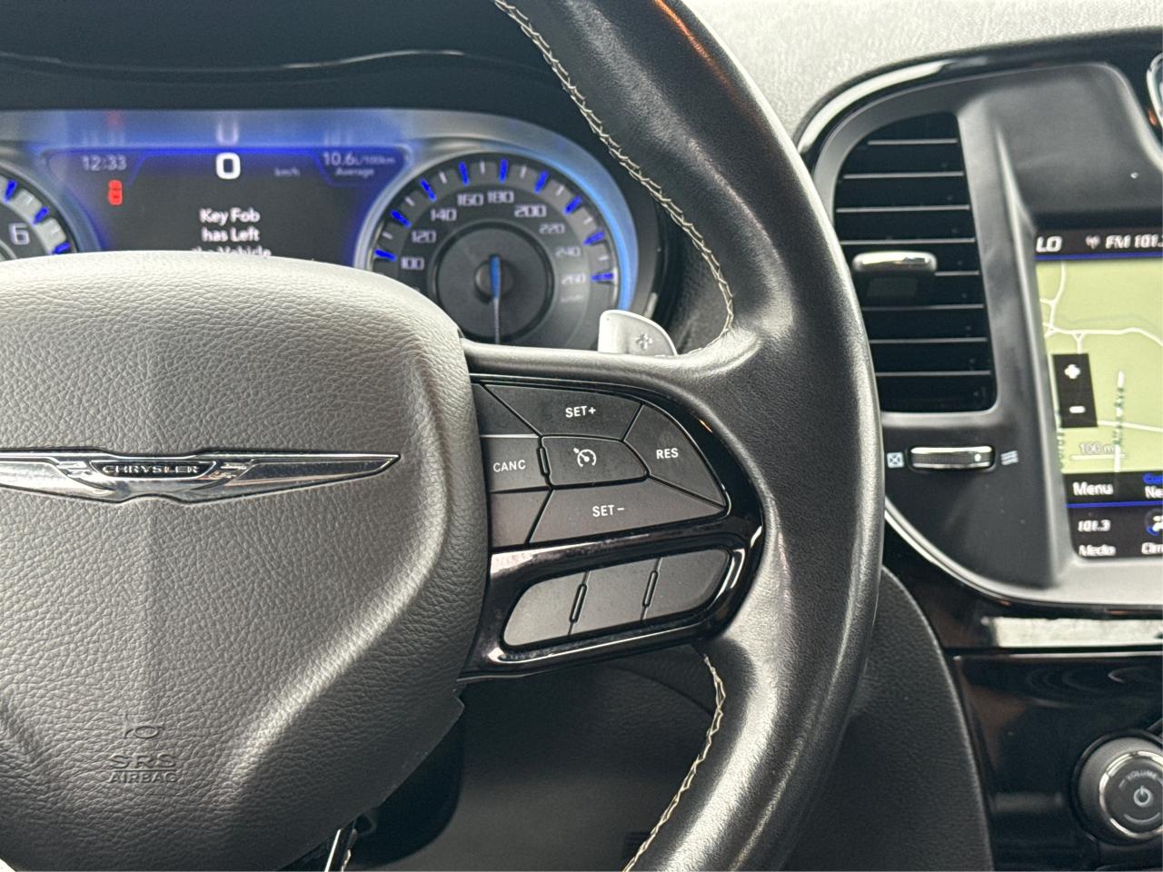 2022 Chrysler 300 LEATHER SUNROOF H-SEATS! WE FINANCE ALL CREDIT! Photo