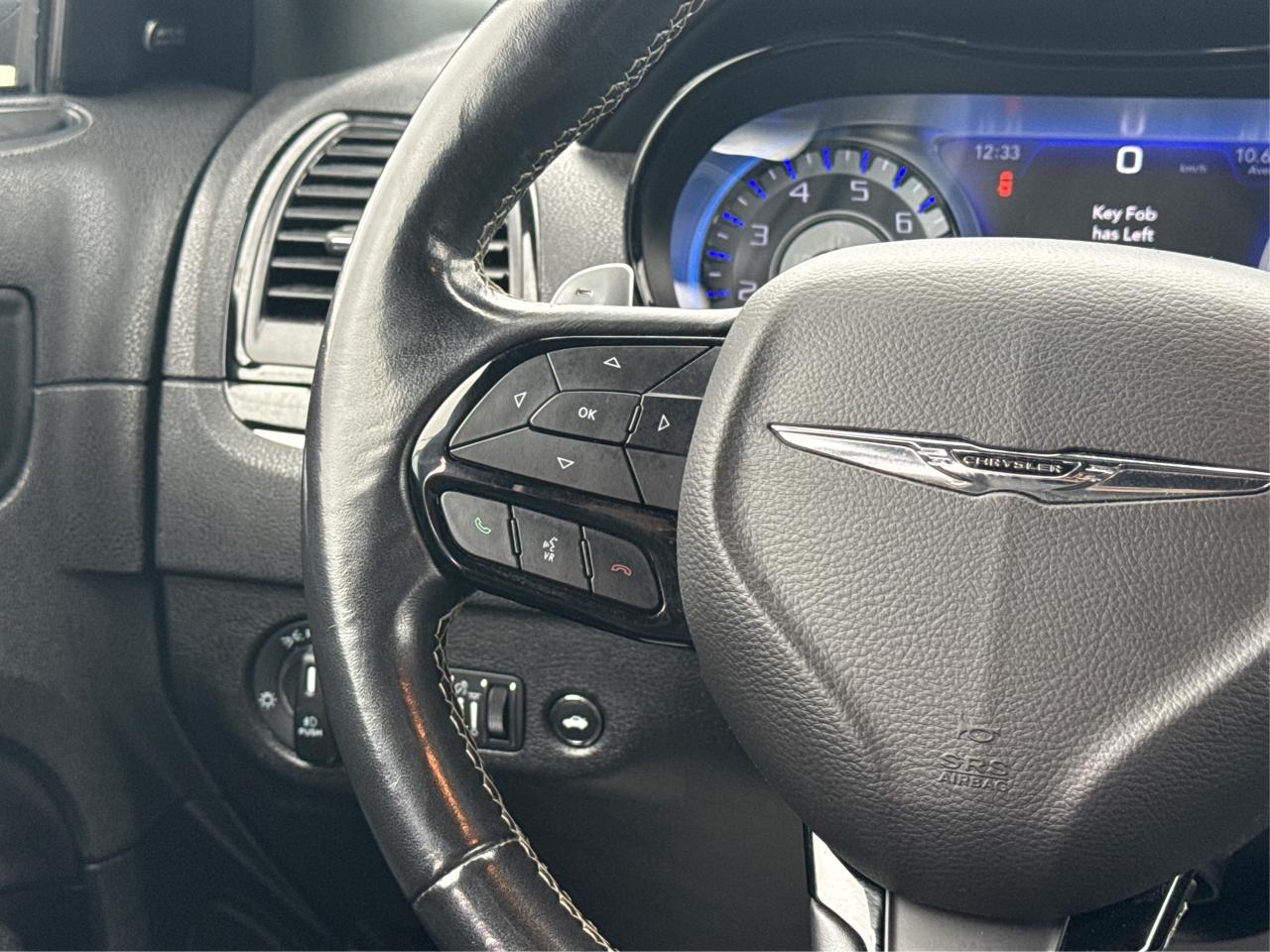 2022 Chrysler 300 LEATHER SUNROOF H-SEATS! WE FINANCE ALL CREDIT! Photo